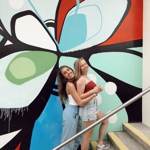 Meet your Posher, Lily